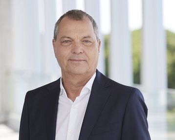 Prof. Dr. Christof Hettich, Vorsitzender des Vorstands
